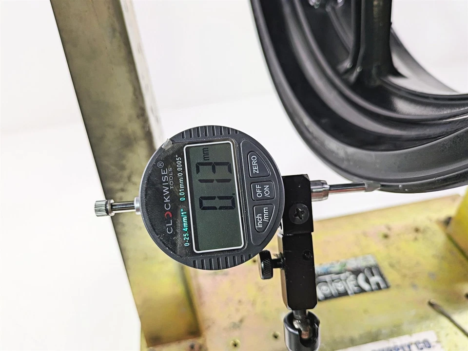 Llanta trasera Kawasaki EX650R Ninja Straight Enkei 2011 17x4,5 41073-0146-QT Foto 2 de 4