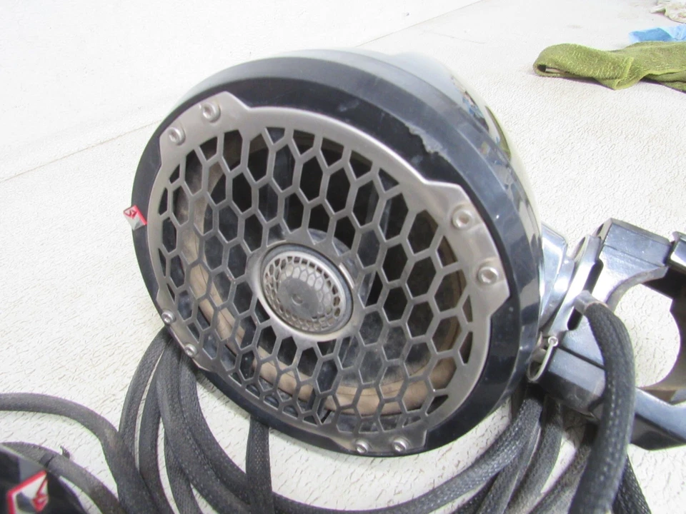 ALTAVOCES SUPERIORES TRASEROS CAN-AM MAVERICK X3 XRS MAX TURBO R 18 ROCKFORD FOSGATE #0562 Foto 2 de 4