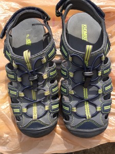 khombu water shoes
