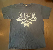Gildan DANZIG Tour 2015 Black Graphic Short Sleeve Crew Neck L T-Shirt