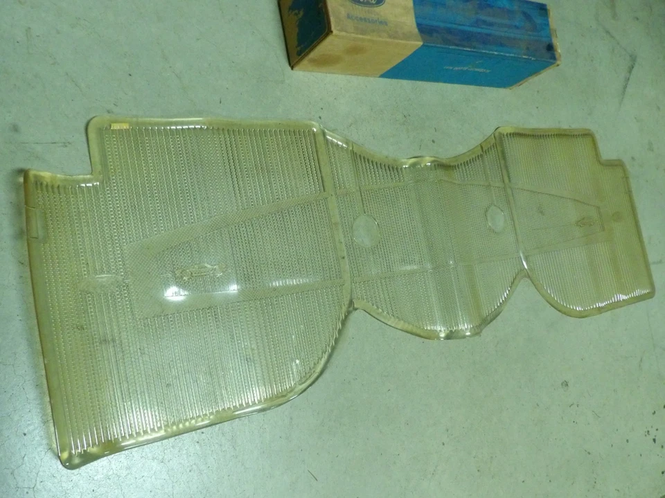 Ford Mustang Galaxie Fairlane Falcon 1965-72 nuevo en stock vinilo transparente alfombrilla trasera completa Foto 3 de 4