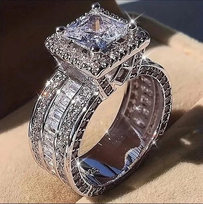 4CT Princess Cut Lab Created Diamond 18k White Gold Plated Halo Engagement Ring
