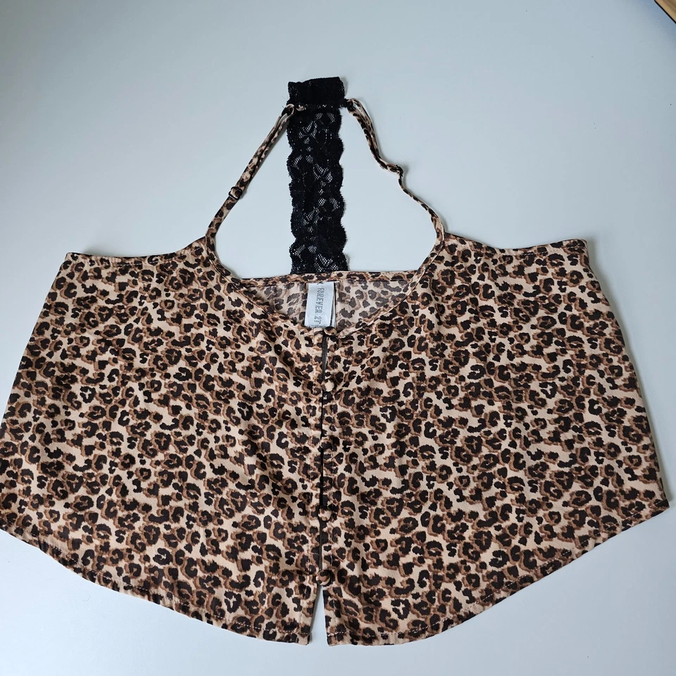 Camiseta sin mangas Forever 21 con estampado de leopardo cami mediana espalda de encaje sin mangas estilo boho Foto 4 de 4