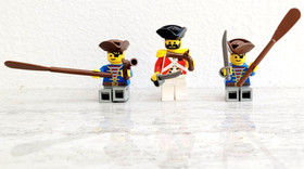 LEGO IMPERIAL GUARD OFFICER MINIFIGURE 6273 6279 6277 PI008