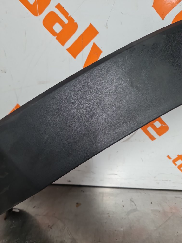 2020-2024 MAXUS DELIVER 9 WHEEL ARCH MOULDING TRIM SPAT NEAR SIDE 
