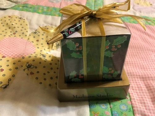 Memo Cube by Madison Studio Holly Leaves Office Desk MEMO PAD HOLDER & PEN NEW  - Picture 8 of 12