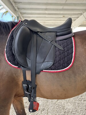 voltaire Adelaide saddle Dressage YOM 2021 all Buffalo Leather 18 Inch
