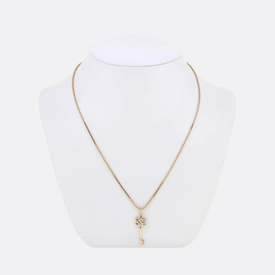 Collar colgante con llave de diamantes de oro rosa de 18 quilates de 0,20 quilates Foto 3 de 3