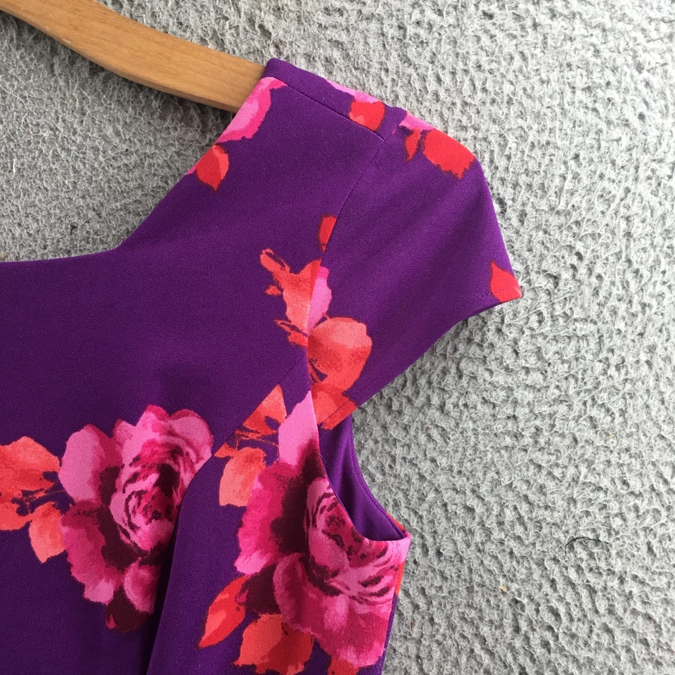 Vestido Donna Morgan para mujer 12 púrpura rosa floral manga gorra hasta la rodilla Foto 4 de 4