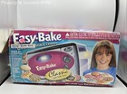 Hasbro Easy-Bake Oven and Snack Center Classic Light Bulb Oven Model 35280 — photo 1
