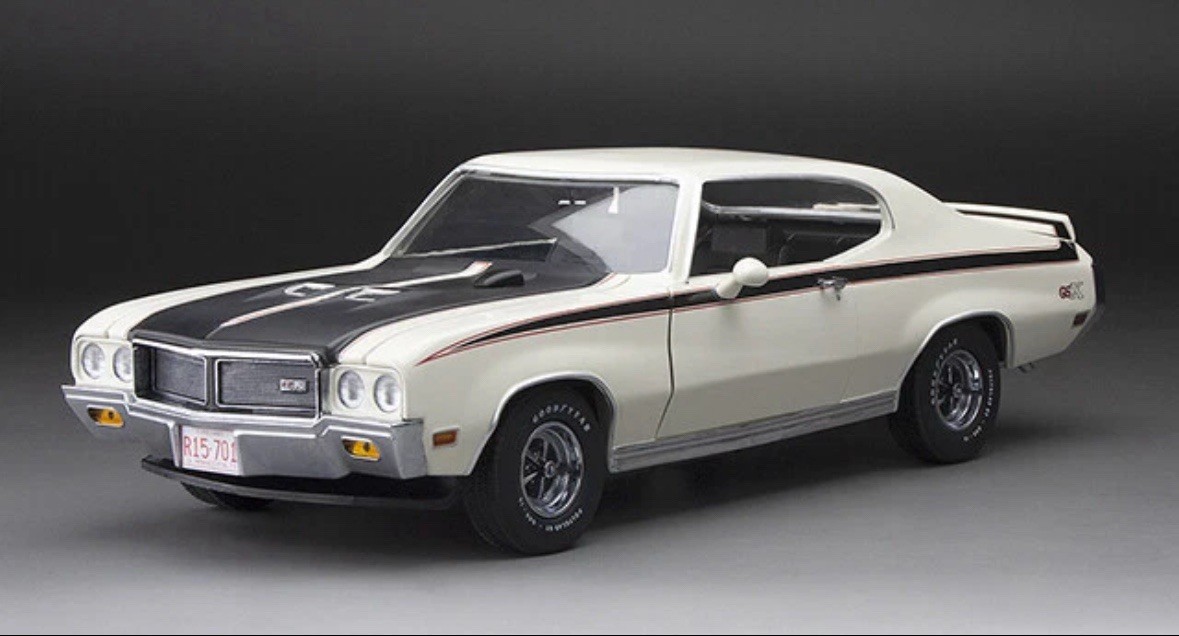 1970 Buick GS Apollo White 1/18 Sun Star New Release ! Us Seller
