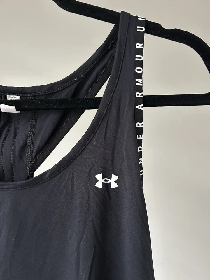 Camiseta sin mangas negra Under Armour R Heat Gear para mujer talla mediana Foto 3 de 4