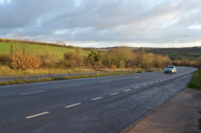 Foto 6x4 Hameln Way Edginswell Die Umgehungsstraße, die Torquay umrundet, fällt ab c2008