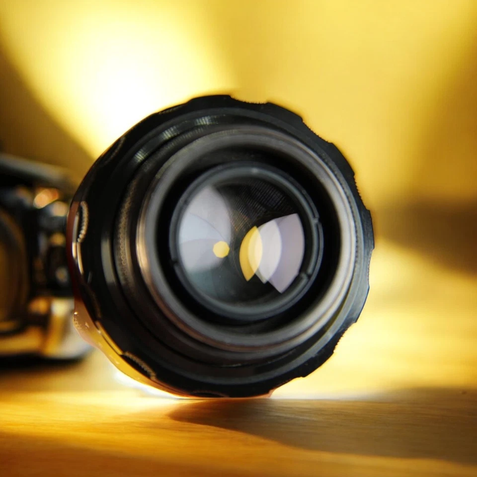 Helios 44-2 58mm f/2 KMZ Vintage Soviet Lens: Legendary Swirly Bokeh, M42 Sony E - Image 4 of 4