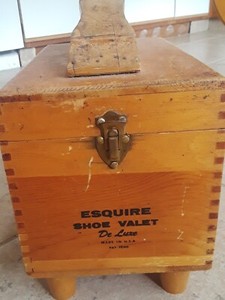 Guitar Foot Stool/Box Pedicure Pedestool Shoe Shining Pedestool