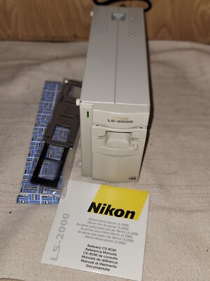 Nikon Super CoolScan Slide Scanner LS-2000 with strip film adapter
