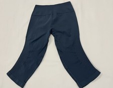 Lululemon Leggings Women  s 4 /6 Crop Capri Stretch Pre-Owned.