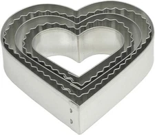 Mrs. Anderson's Baking Cookie Cutters Graduated Crinkle Hearts 5 Piece Set tin