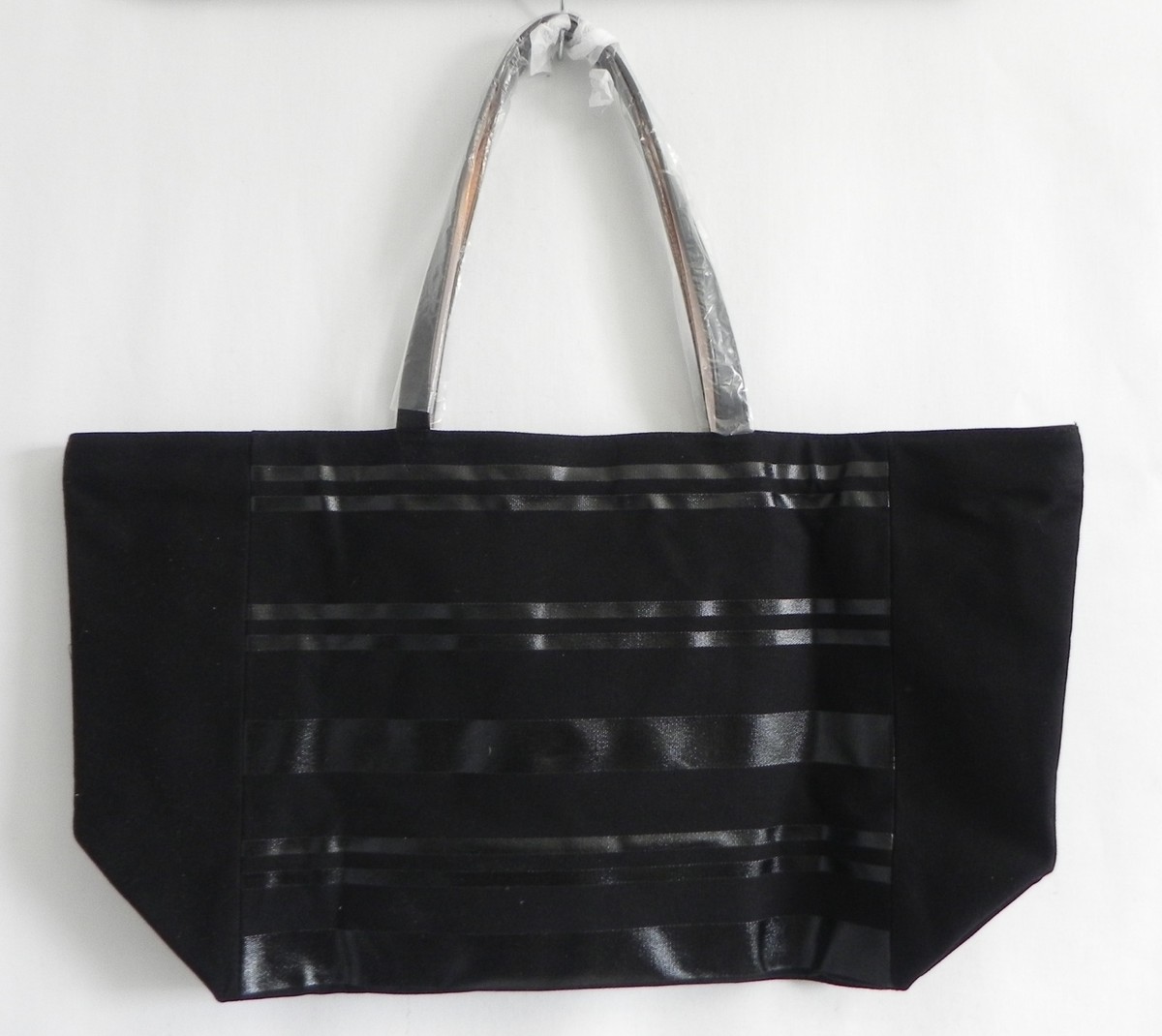 Victoria's Secret Weekender Tote Black Canvas Limited Victoria's Secret Weekender Tote Black Canvas Limited