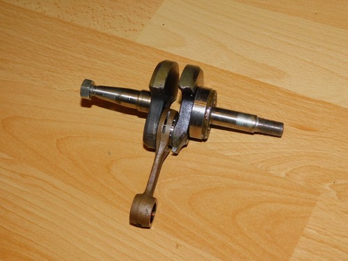 (60) original STIHL Kurbelwelle von STIHL 032