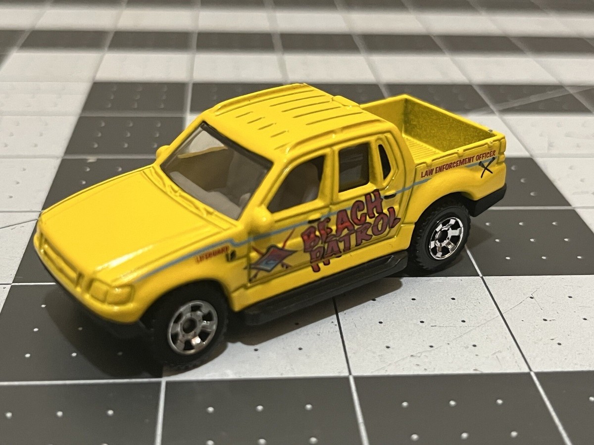 Matchbox 2000 Yellow Ford Explorer Sport Trac Beach Patrol Made in