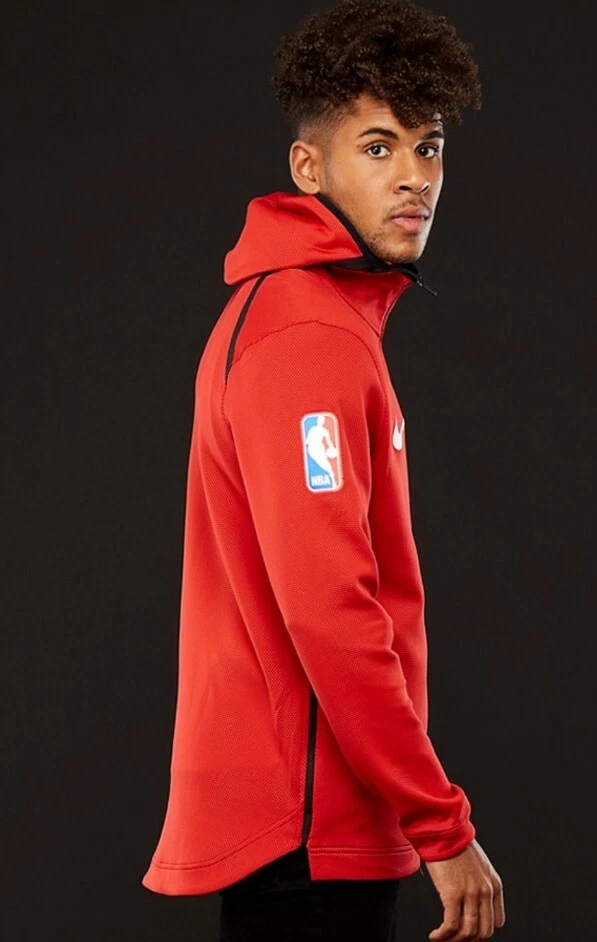 Chicago Bulls Showtime Men's Nike Therma Flex NBA Hoodie.