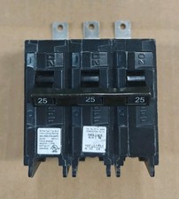 NEW Siemens B325H 25 Amp 240 VAC 3 Pole 22KA Type BL Bolt-On Breaker