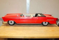 Vintage 1964 Deluxe Reading Crusader 101 Battery Powered Remote Control Car 30"