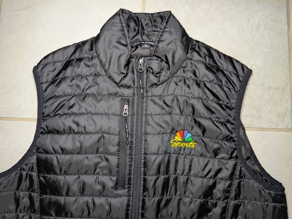 NBC Sports Men's Medium Port Authority Puffer Vest Black Full Zip Pockets - Image 3 of 4