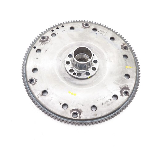 Schwungscheibe Mitnehmerscheibe Audi A8 4H S8 11.09- 06E105323T
