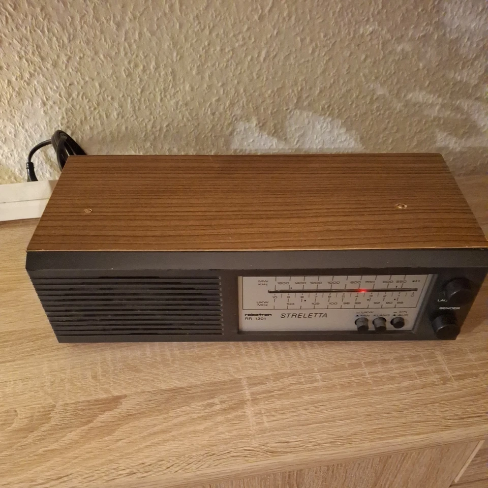 Robotron Streletta RR 1301, VEB, DDR Radio - Bild 2 von 4