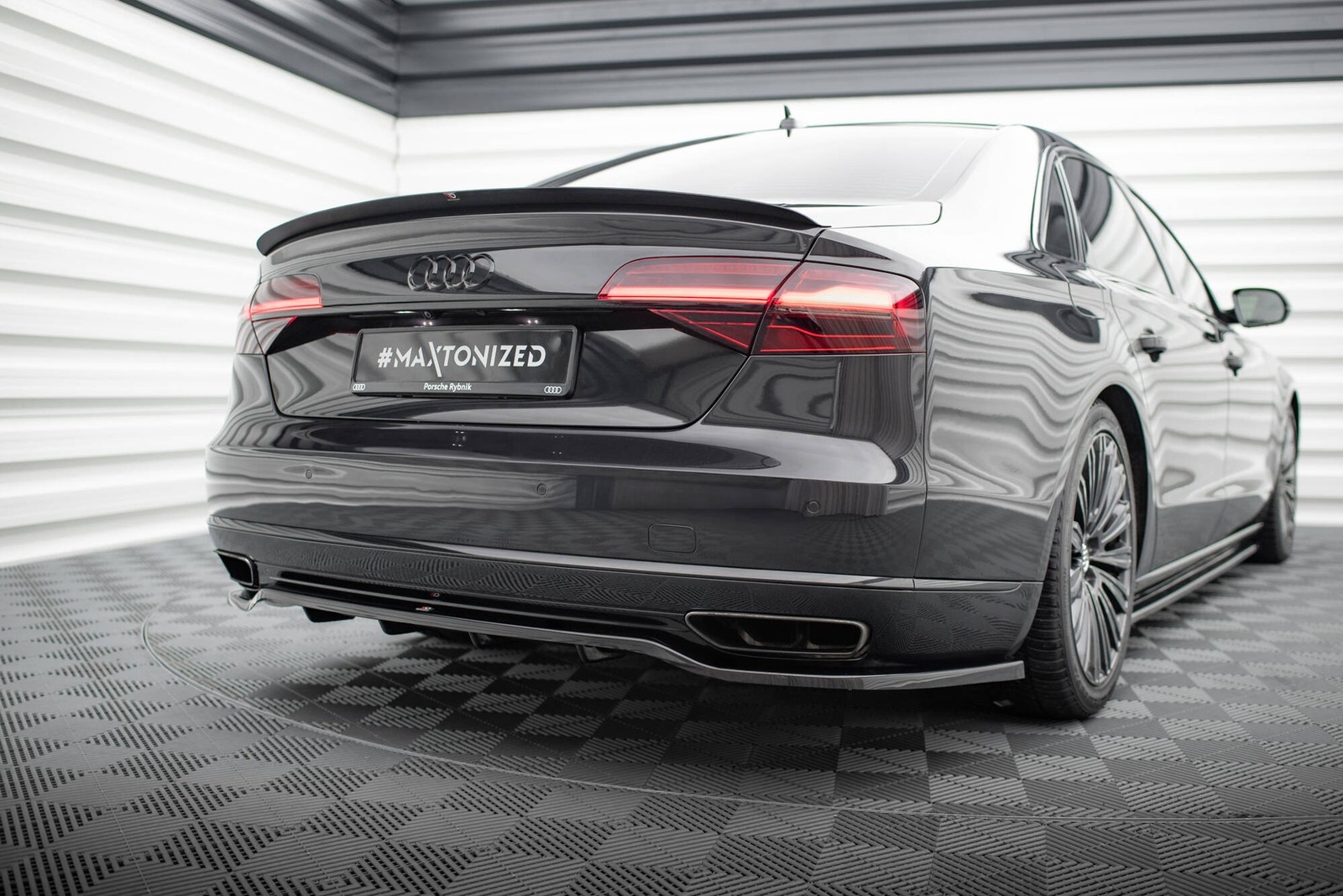 Splitter arriere Maxton Audi A8 D4 Facelift extension de diffuseur haut de gamme noir br - 4