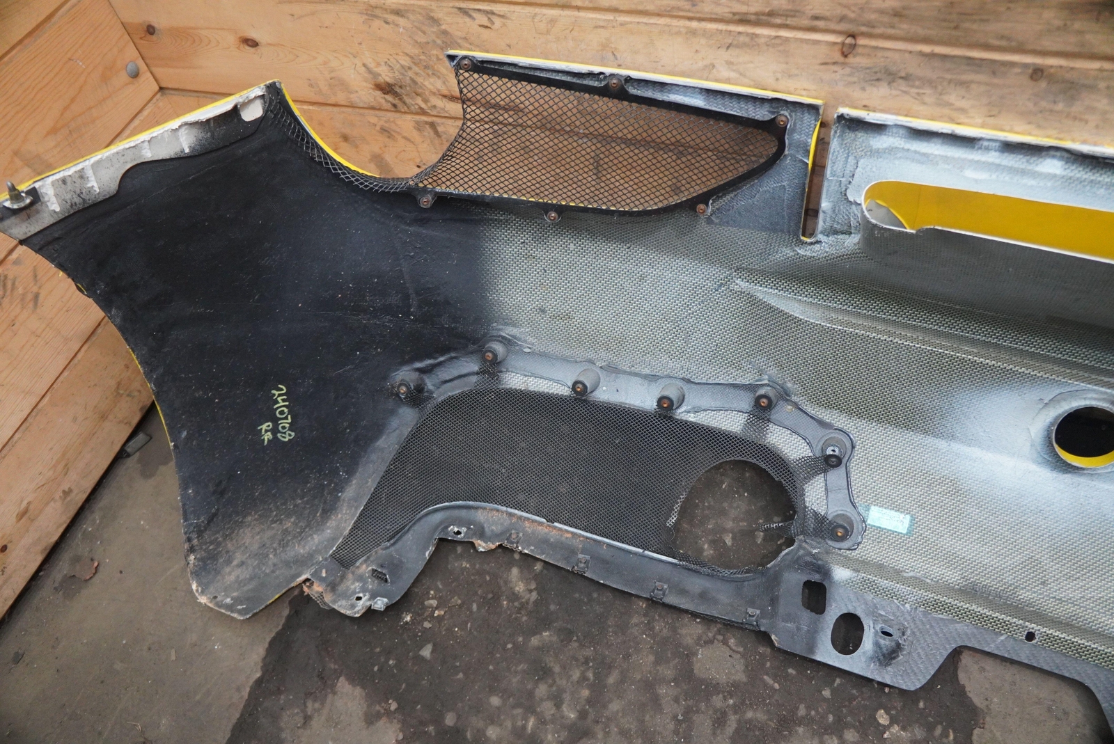 Rear Bumper Cover Assembly Yellow 88582400 OEM Ferrari 488 Challenge 2018 *Note*