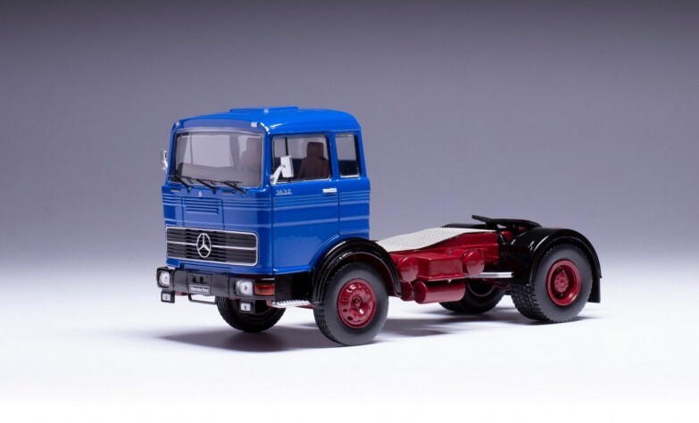 IXO IXOTR175.22 camion Mercedes LPS 1632 bleu 1970 pour vitrine miniature