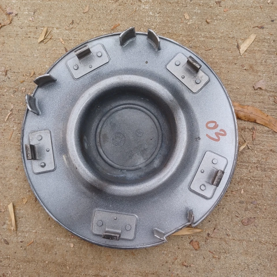 Tapa central Plymouth Voyager Dodge Caravan 1993-1995 número de pieza 4472515 03 Foto 3 de 3