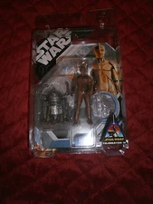 STAR WARS FIGURE R2 D2 & C 3PO  SIGNATURE SERIES 77-07 WITH COLLECTORS COIN
