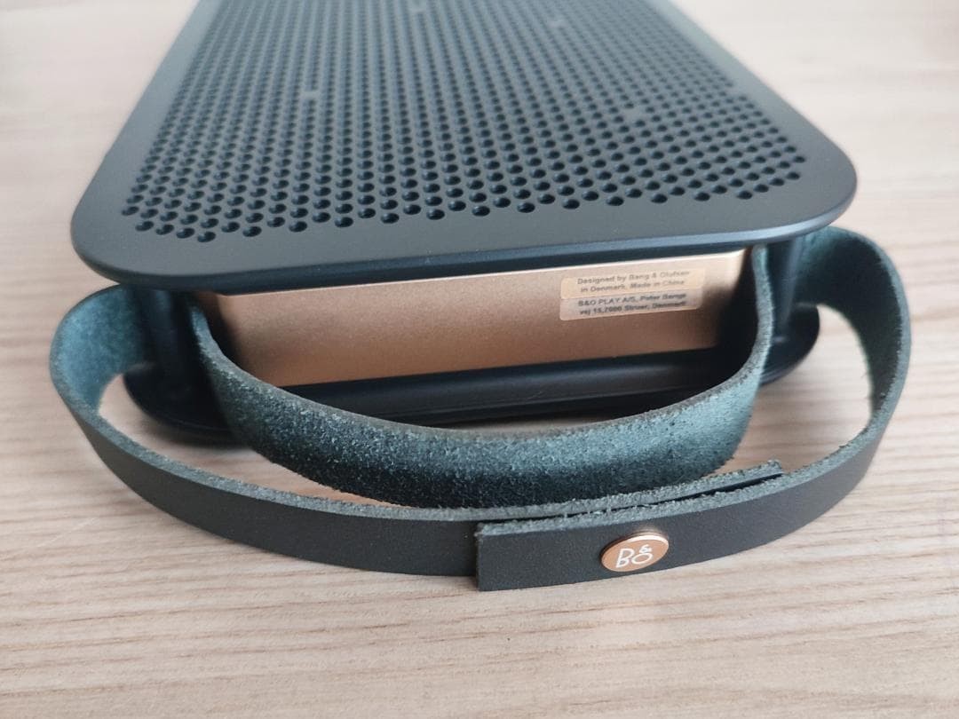 Bang & Olufsen Beoplay A2 Bluetooth B&O Play Portable Speaker Used