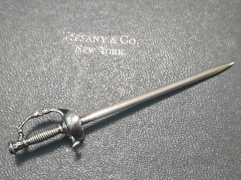 Palitos de azeitona em forma de espada de prata esterlina Tiffany & Co. - Imagem 3 de 4