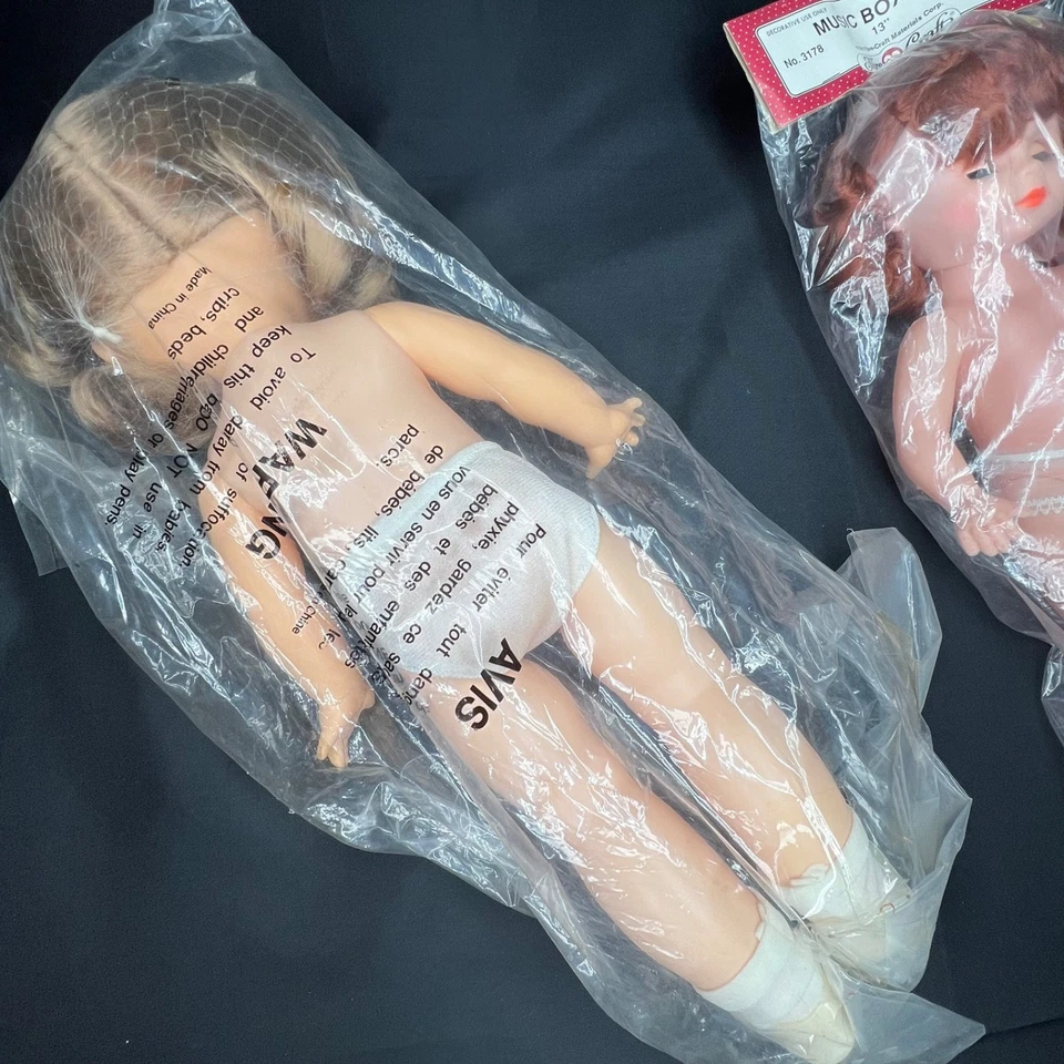 Lote de 2 muñecas vintage de fibra artesanal de 13" y Horsman de 15", ojos azules abiertos y cerrados, nuevas de stock Foto 2 de 4