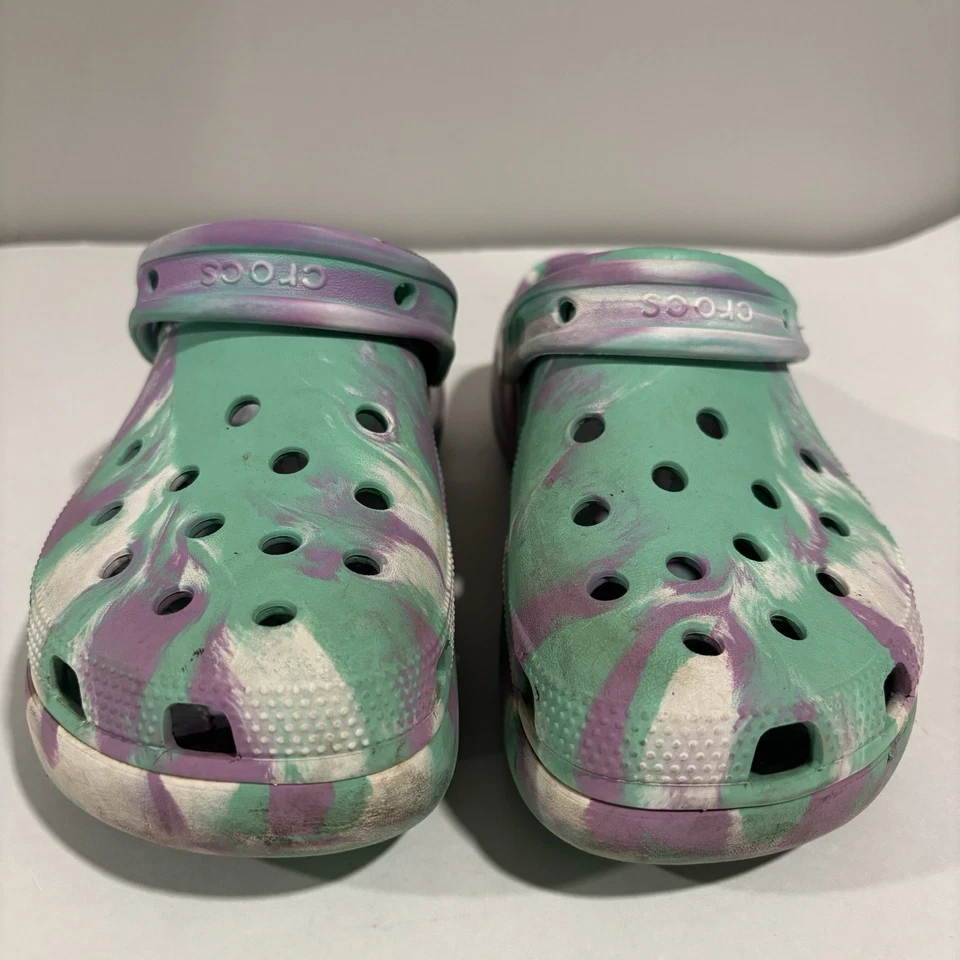 Zueco Crocs para mujer 10 jaspeado verde azulado púrpura zapato sin cordones plataforma de playa Foto 3 de 4