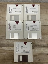 1986 Microsoft Works Version 2.0  1991 Version 4.0 For Apple 3.5" Floppy 5 Disc