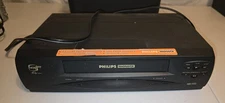 Philips Magnavox VRX242AT02  VHS 4 Head HQ VCR Player With REMOTE 