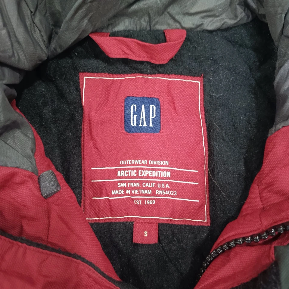 GAP Winter Jacket Outdoor Jacket Hooded Red Size S Pit24 - Image 2 of 4