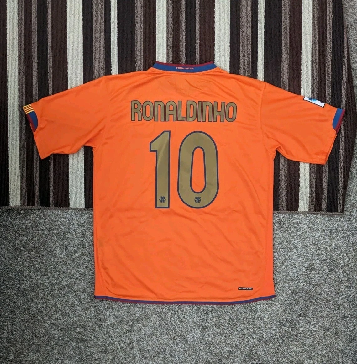 25+ Nike Ronaldinho FC Barcelona International Club Soccer Fan