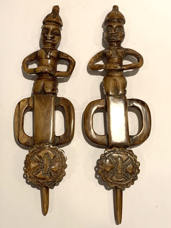 ANTIQUE AFRICAN NIGERIAN PAIR OF CARVED ROYAL CEREMONIAL STAKES