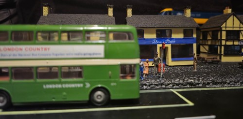 Z gauge village shop, restaurant, cafe or take-away **UNPAINTED** - Picture 19 of 22