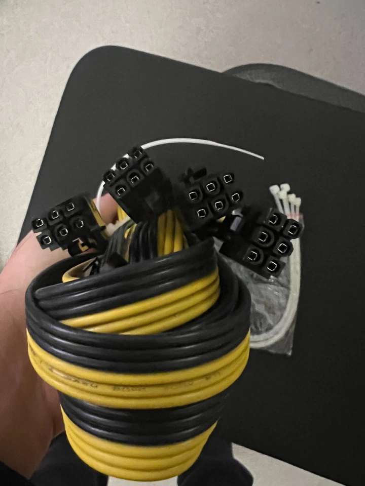 8 pack PCIE 6 Pin to PCI-E 8 Pin (6+2) Pin Male GPU Power Cable Splitter 50CM - Image 2 of 4