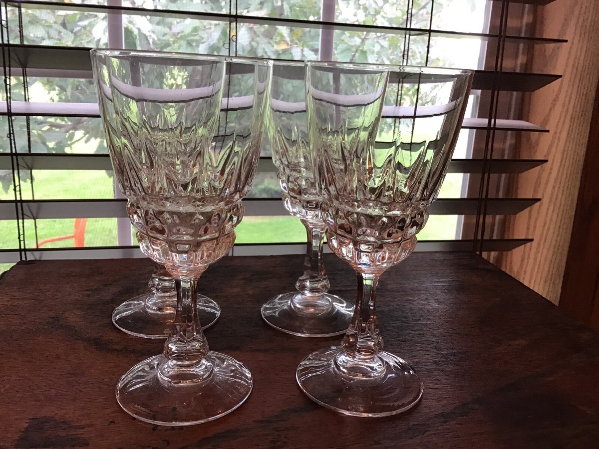 4 Vintage Cristal DArques Pompadour 4 Oz Wine Glasses France