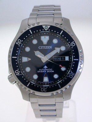 Citizen PROMASTER 44 mm AUTOMATIC DIVER'S Stahl- + Kunststoffband NY0141-10L