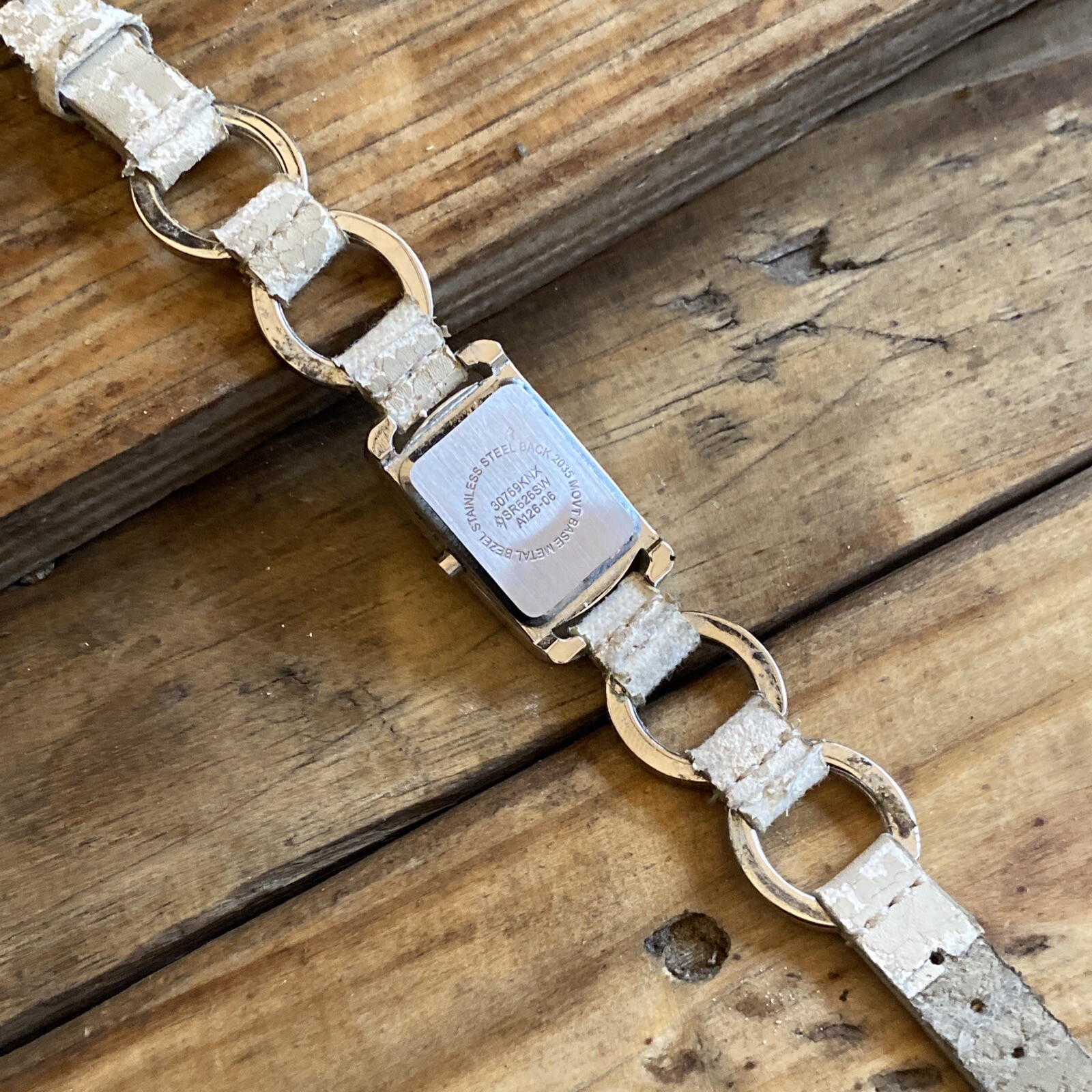 Rectangular Face Leather And Hoop Strap Ladies Fa… - image 9